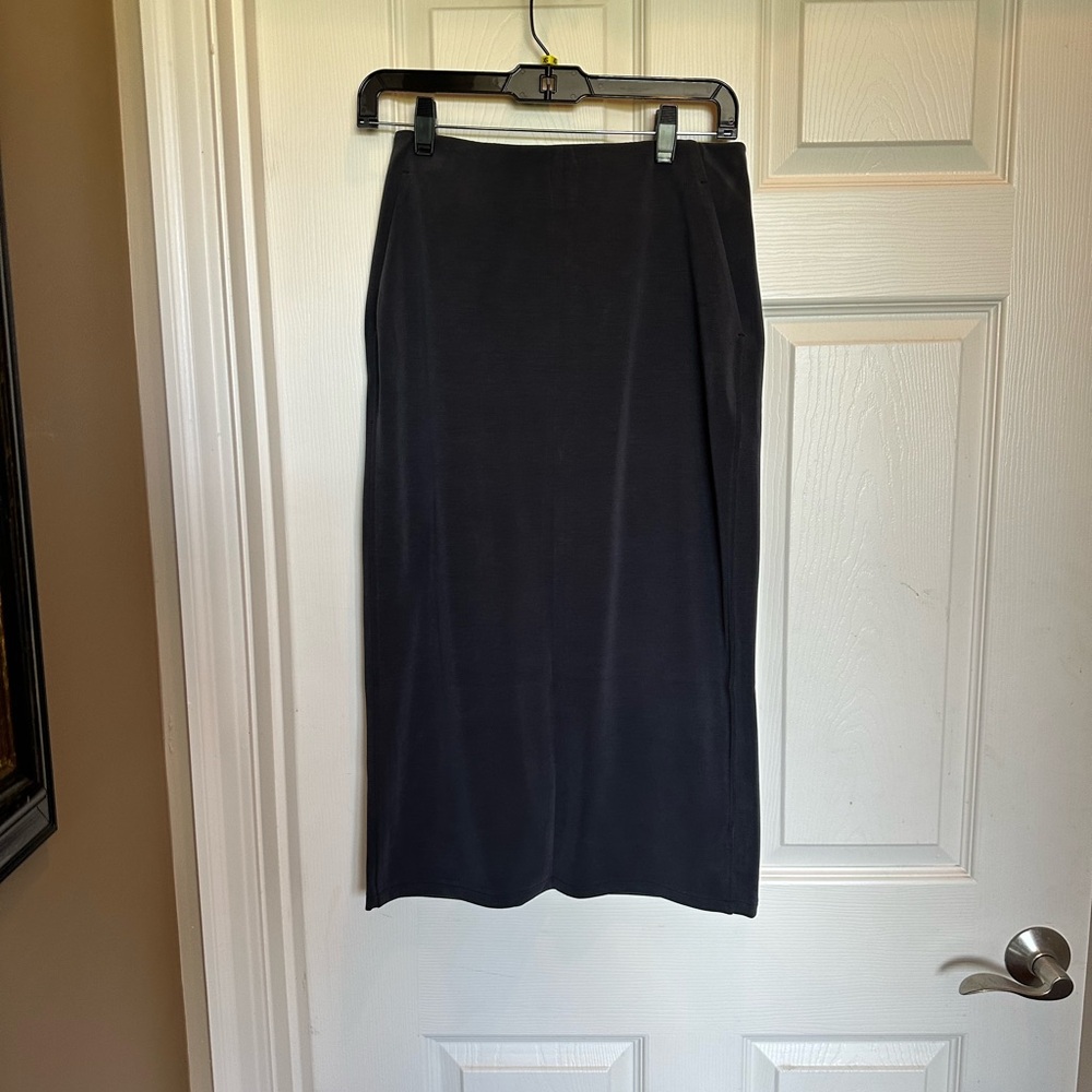 COPY - Lululemon Softstreme High Rise Midi Skirt NWT